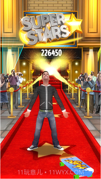 C罗与雨果!巨星群集截图2