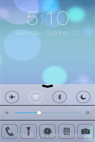 iOS7 锁屏截图2 iOS7 锁屏截图2