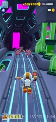 地铁跑酷太空版截图1